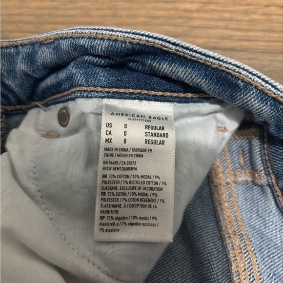 American Eagle Stretch High Rise Straight Leg Mom Jeans, size 0 - Picture 6 of 9